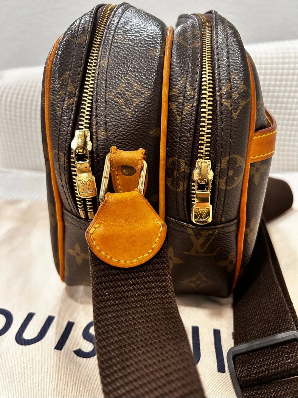 Authentic Louis Vuitton Monogram Canvas PM Reporter Bag